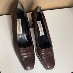 Brown block heel square toe pump by Bloomingdale’s size 9 1/2